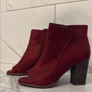 Elegant Red Suede Ankle Boots